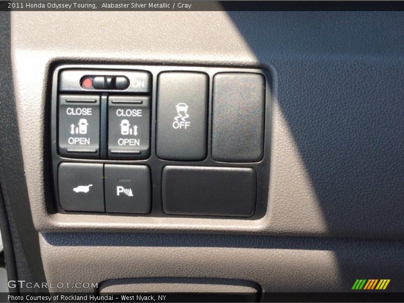 Alabaster Silver Metallic / Gray 2011 Honda Odyssey Touring