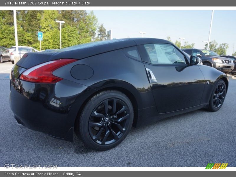 Magnetic Black / Black 2015 Nissan 370Z Coupe