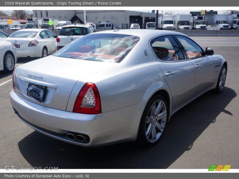 Grigio Touring (Silver) / Rosso Corallo 2009 Maserati Quattroporte