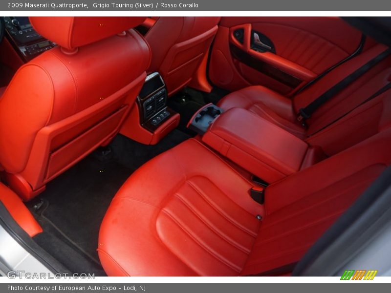 Grigio Touring (Silver) / Rosso Corallo 2009 Maserati Quattroporte