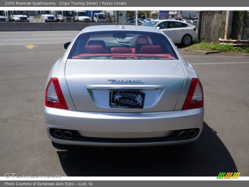 Grigio Touring (Silver) / Rosso Corallo 2009 Maserati Quattroporte