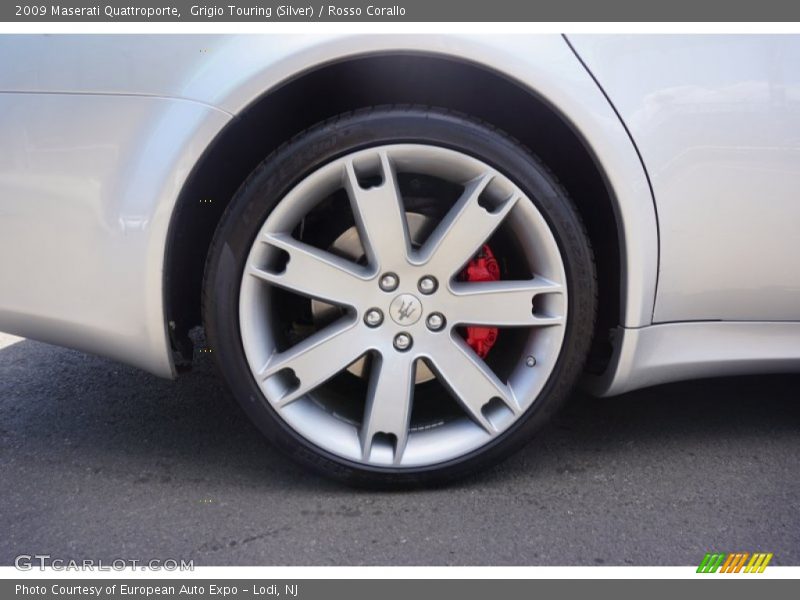 Grigio Touring (Silver) / Rosso Corallo 2009 Maserati Quattroporte