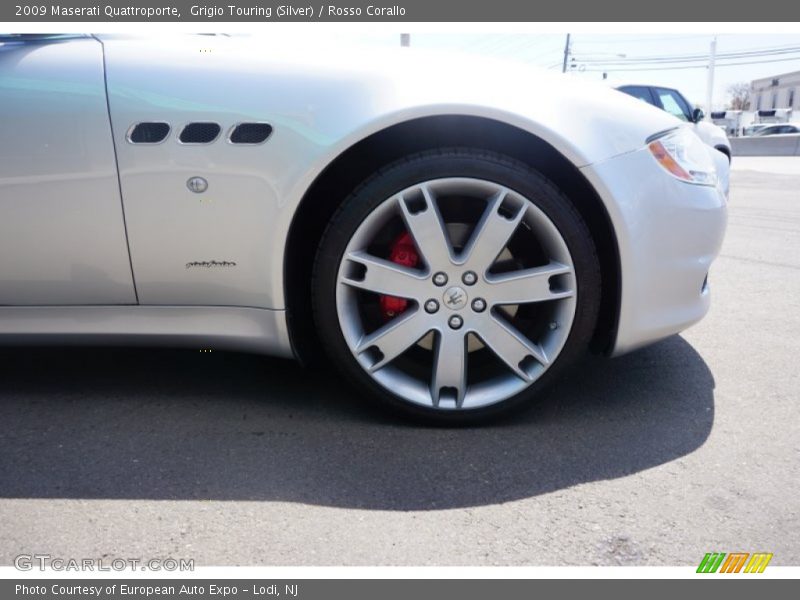 Grigio Touring (Silver) / Rosso Corallo 2009 Maserati Quattroporte