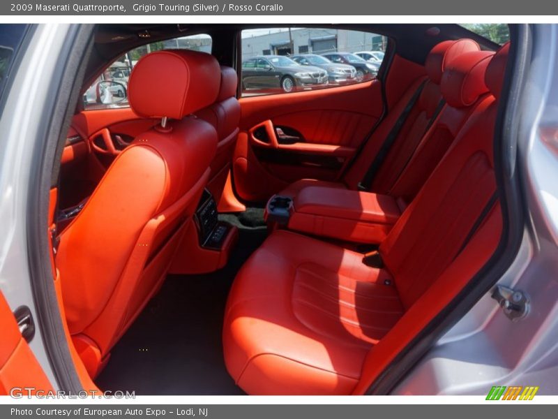 Grigio Touring (Silver) / Rosso Corallo 2009 Maserati Quattroporte