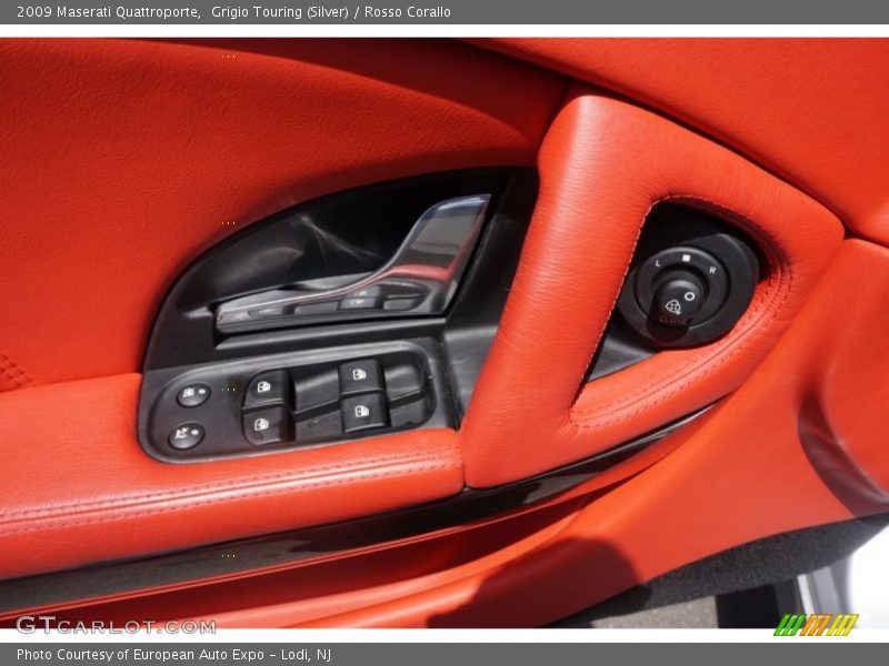 Grigio Touring (Silver) / Rosso Corallo 2009 Maserati Quattroporte