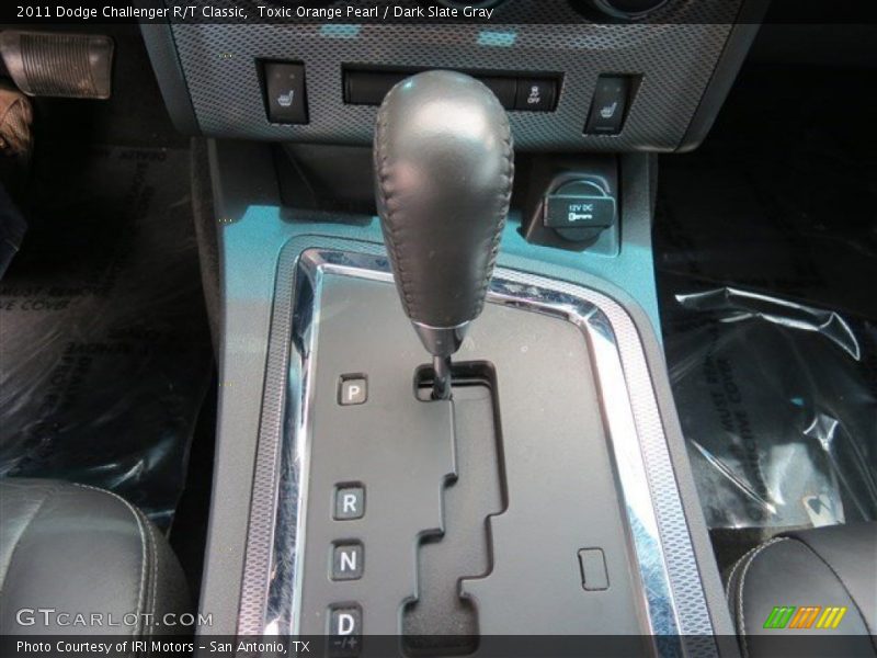 Toxic Orange Pearl / Dark Slate Gray 2011 Dodge Challenger R/T Classic