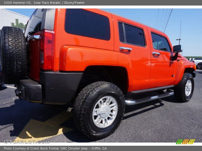 Solar Flare Metallic / Ebony/Pewter 2009 Hummer H3