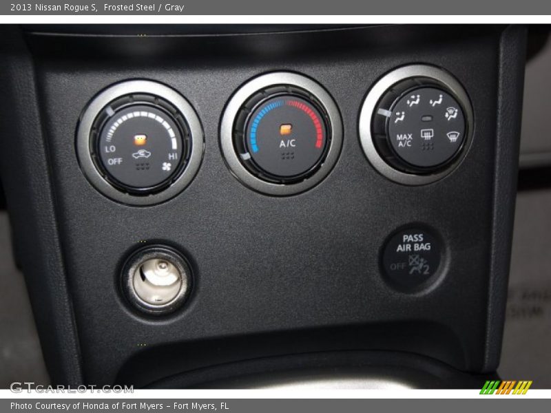 Frosted Steel / Gray 2013 Nissan Rogue S