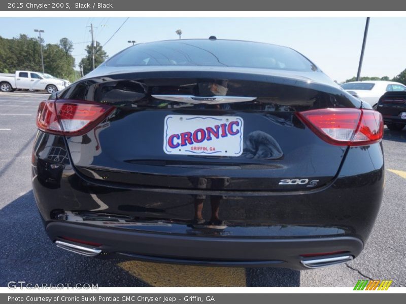 Black / Black 2015 Chrysler 200 S