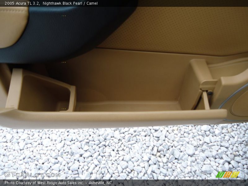 Nighthawk Black Pearl / Camel 2005 Acura TL 3.2