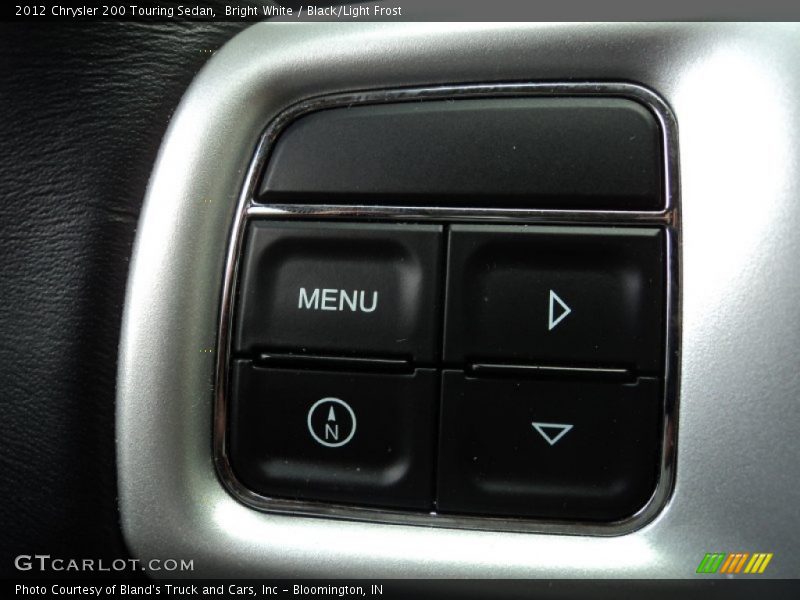 Bright White / Black/Light Frost 2012 Chrysler 200 Touring Sedan
