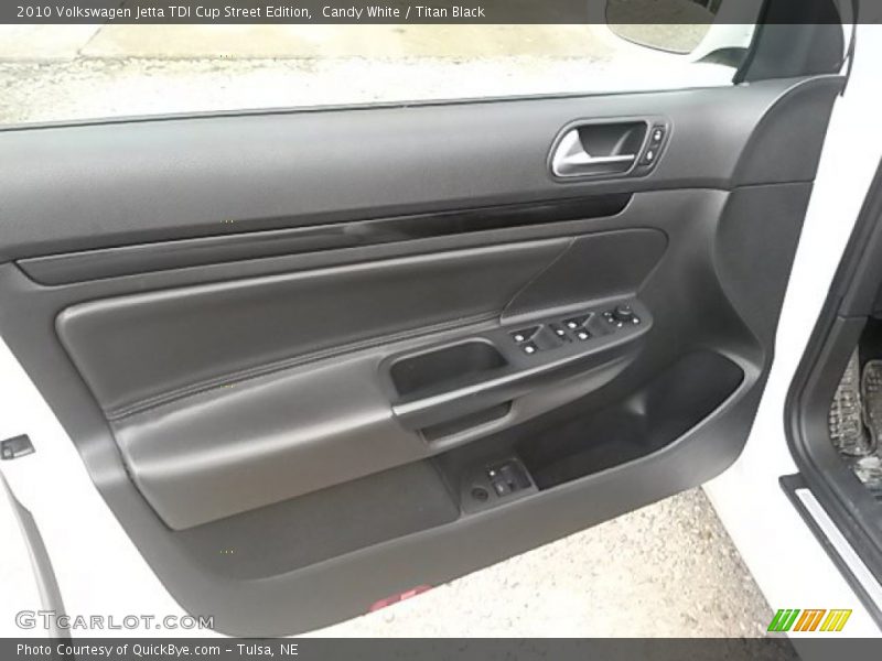 Door Panel of 2010 Jetta TDI Cup Street Edition