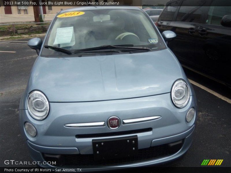 Luce Blu (Light Blue) / Grigio/Avorio (Gray/Ivory) 2013 Fiat 500 Pop