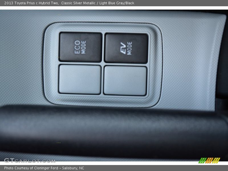 Classic Silver Metallic / Light Blue Gray/Black 2013 Toyota Prius c Hybrid Two