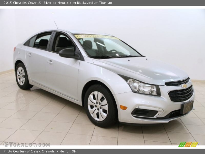 Silver Ice Metallic / Jet Black/Medium Titanium 2015 Chevrolet Cruze LS