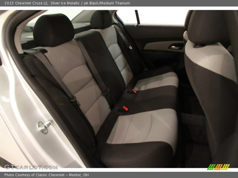 Silver Ice Metallic / Jet Black/Medium Titanium 2015 Chevrolet Cruze LS