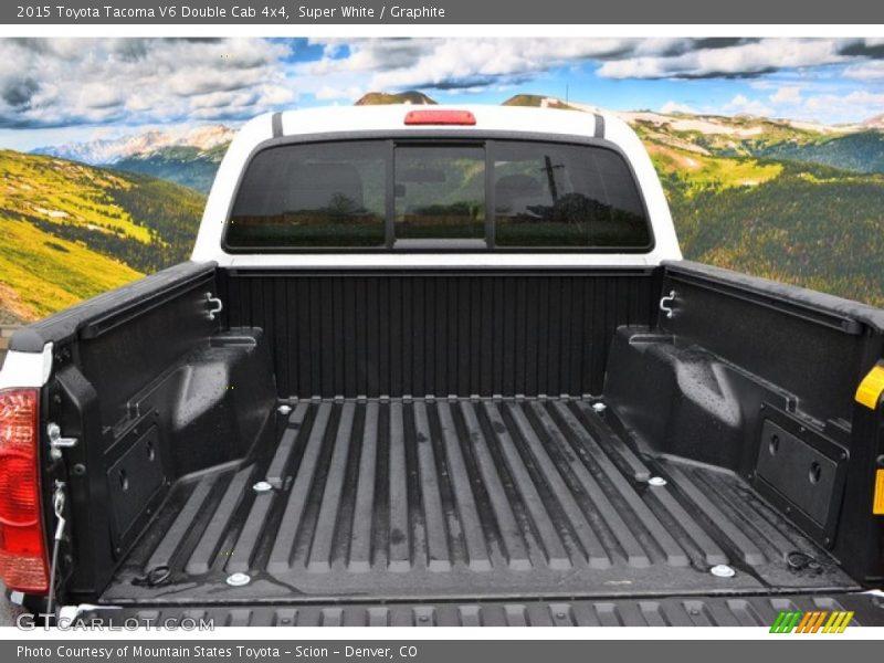 Super White / Graphite 2015 Toyota Tacoma V6 Double Cab 4x4