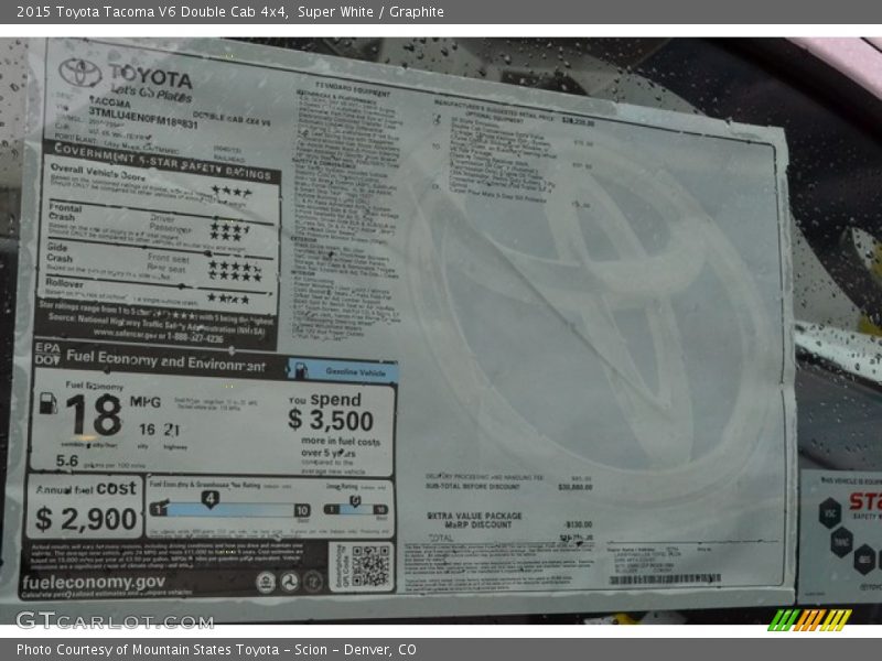 Super White / Graphite 2015 Toyota Tacoma V6 Double Cab 4x4