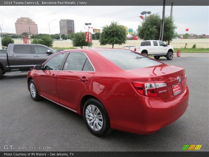 Barcelona Red Metallic / Ivory 2014 Toyota Camry LE