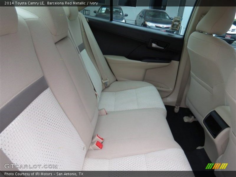 Barcelona Red Metallic / Ivory 2014 Toyota Camry LE