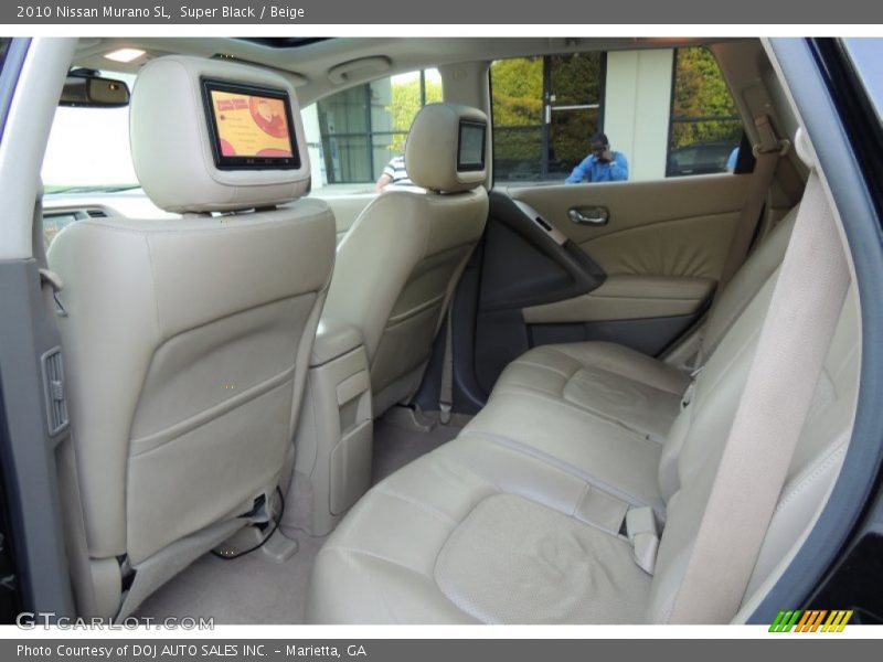 Rear Seat of 2010 Murano SL