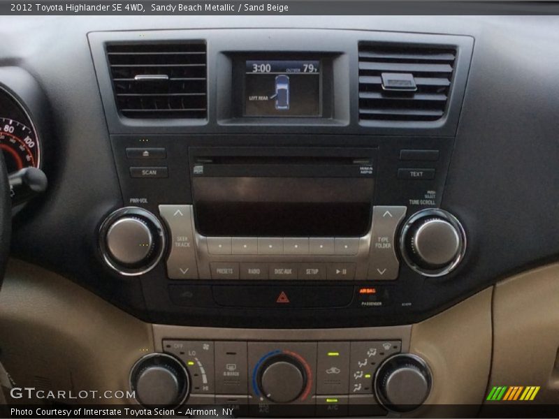 Sandy Beach Metallic / Sand Beige 2012 Toyota Highlander SE 4WD