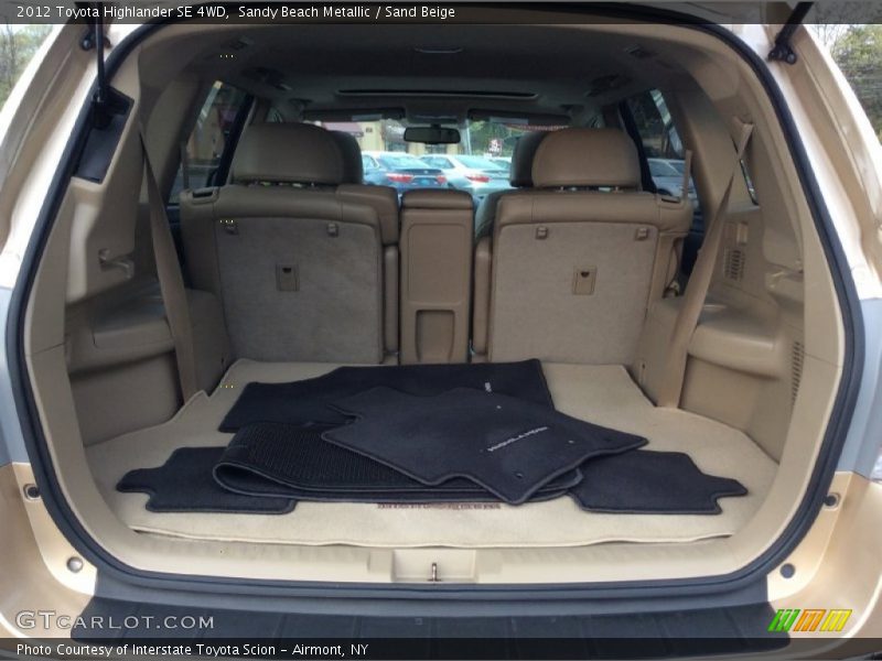 Sandy Beach Metallic / Sand Beige 2012 Toyota Highlander SE 4WD
