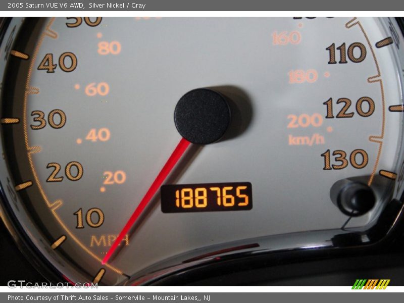 Silver Nickel / Gray 2005 Saturn VUE V6 AWD