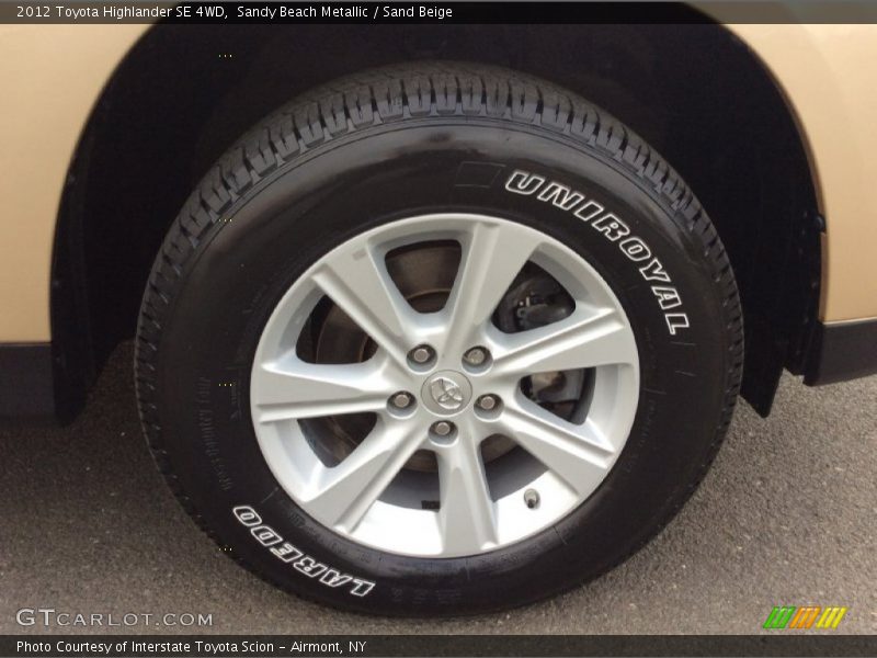 Sandy Beach Metallic / Sand Beige 2012 Toyota Highlander SE 4WD