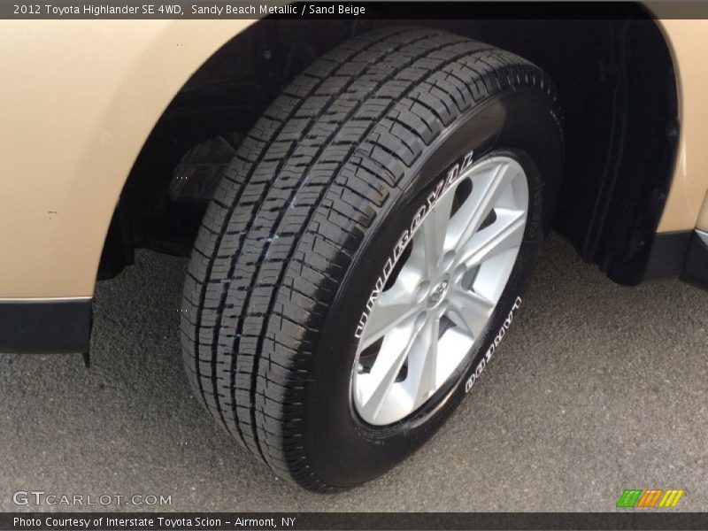Sandy Beach Metallic / Sand Beige 2012 Toyota Highlander SE 4WD