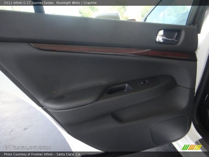 Moonlight White / Graphite 2011 Infiniti G 37 Journey Sedan