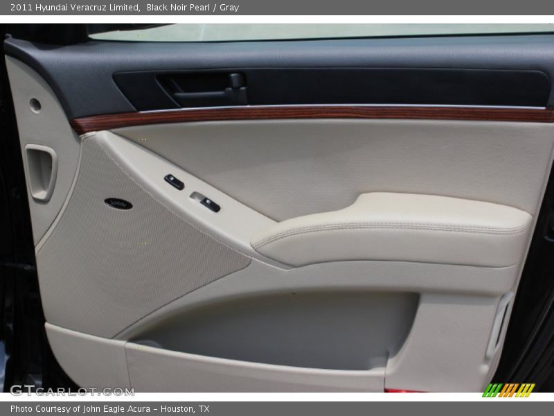 Black Noir Pearl / Gray 2011 Hyundai Veracruz Limited