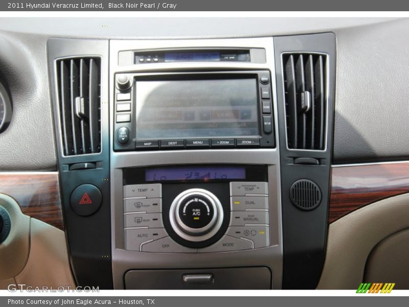 Black Noir Pearl / Gray 2011 Hyundai Veracruz Limited