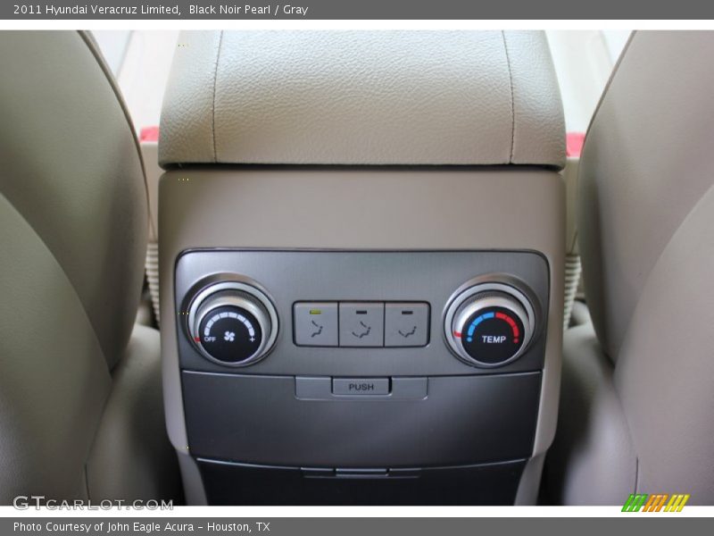 Black Noir Pearl / Gray 2011 Hyundai Veracruz Limited