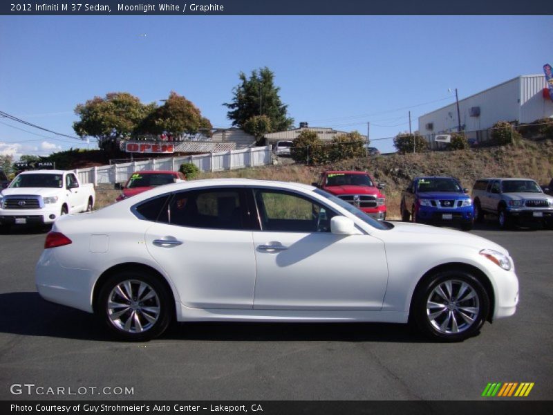  2012 M 37 Sedan Moonlight White