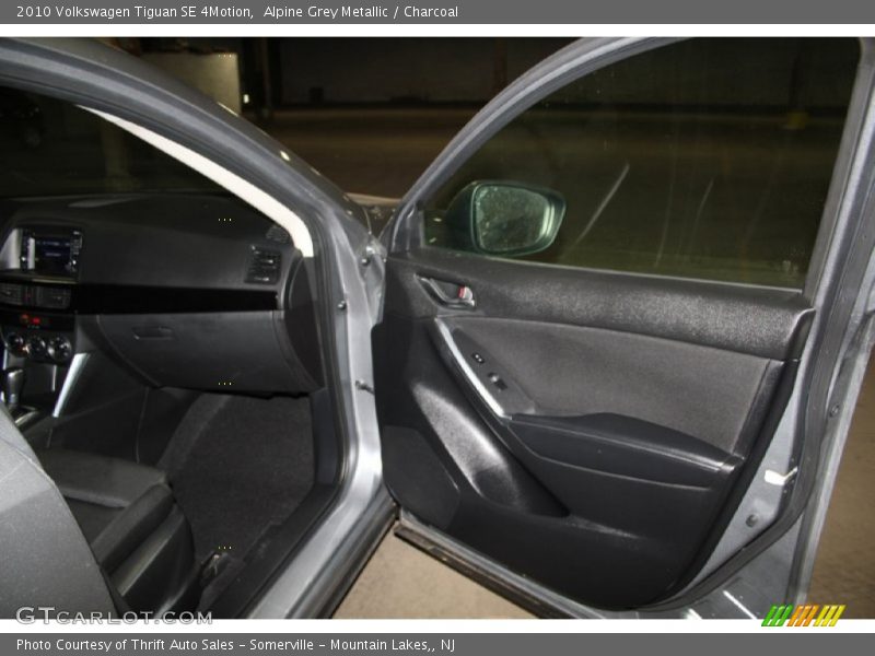 Alpine Grey Metallic / Charcoal 2010 Volkswagen Tiguan SE 4Motion