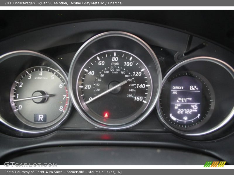 Alpine Grey Metallic / Charcoal 2010 Volkswagen Tiguan SE 4Motion