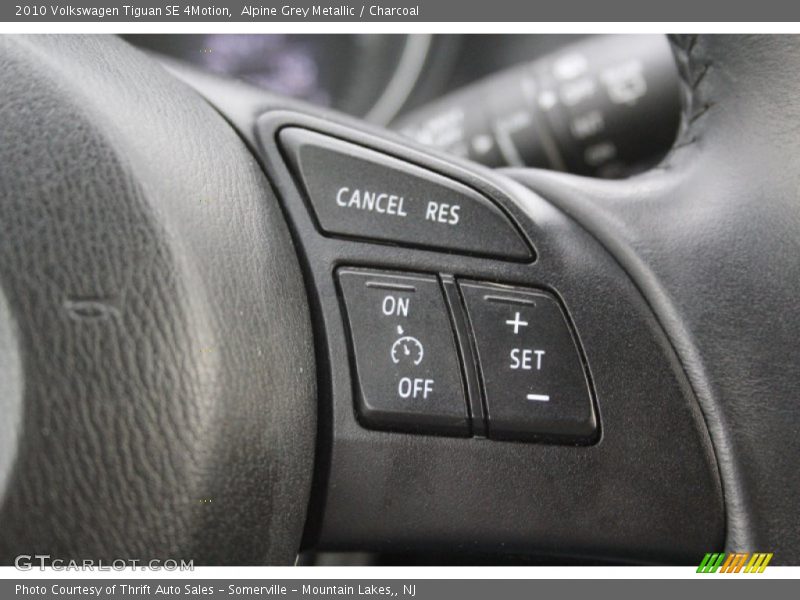 Alpine Grey Metallic / Charcoal 2010 Volkswagen Tiguan SE 4Motion