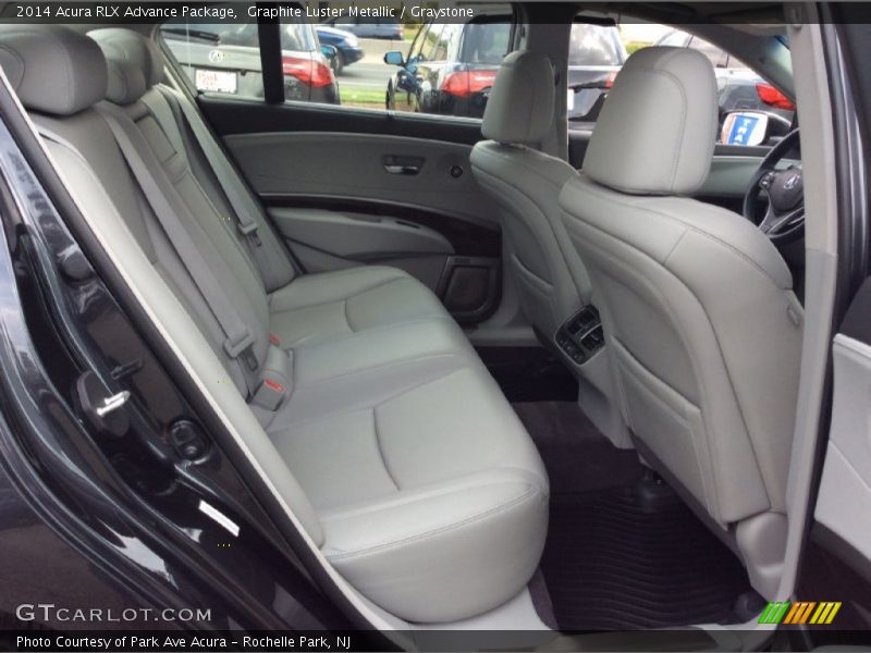 Rear Seat of 2014 RLX Advance Package
