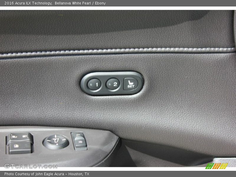 Bellanova White Pearl / Ebony 2016 Acura ILX Technology