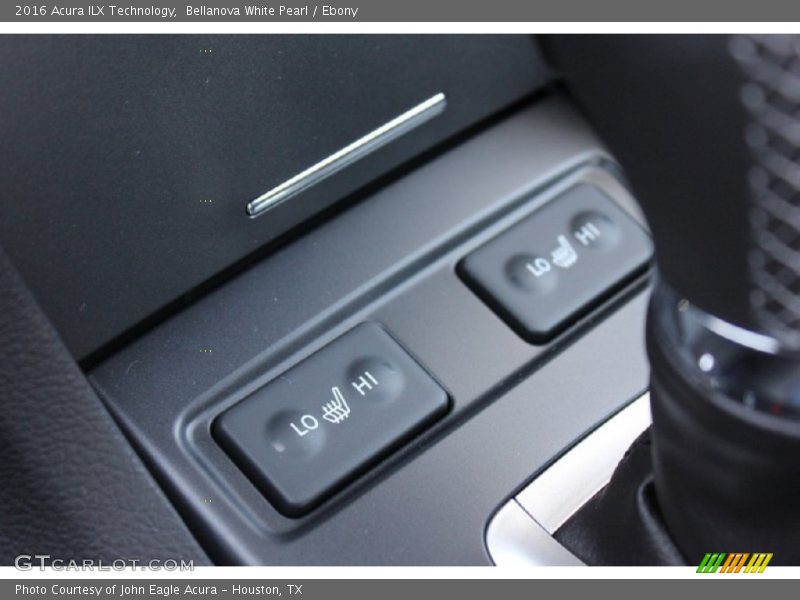 Bellanova White Pearl / Ebony 2016 Acura ILX Technology
