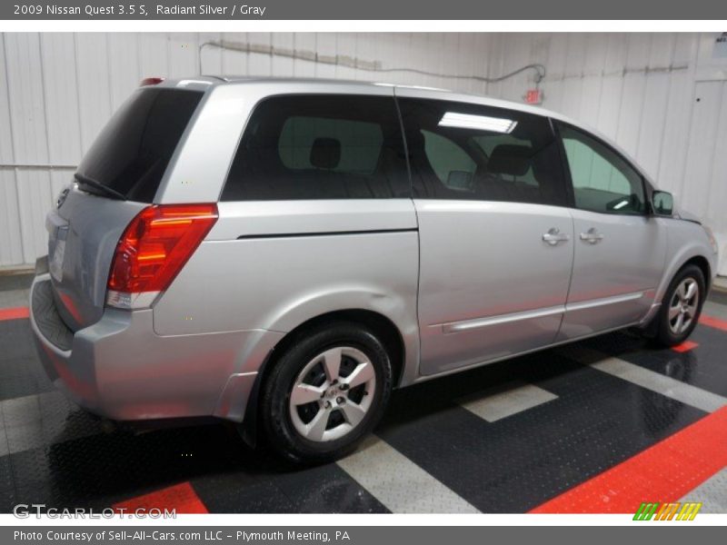 Radiant Silver / Gray 2009 Nissan Quest 3.5 S