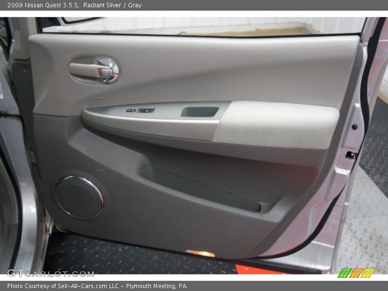 Radiant Silver / Gray 2009 Nissan Quest 3.5 S