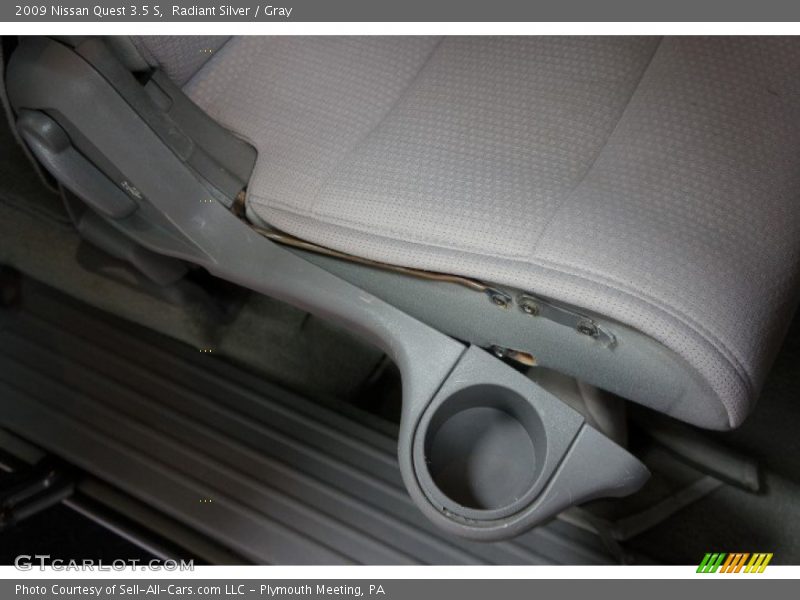 Radiant Silver / Gray 2009 Nissan Quest 3.5 S