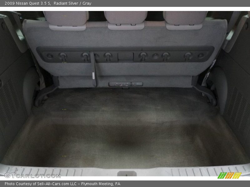 Radiant Silver / Gray 2009 Nissan Quest 3.5 S