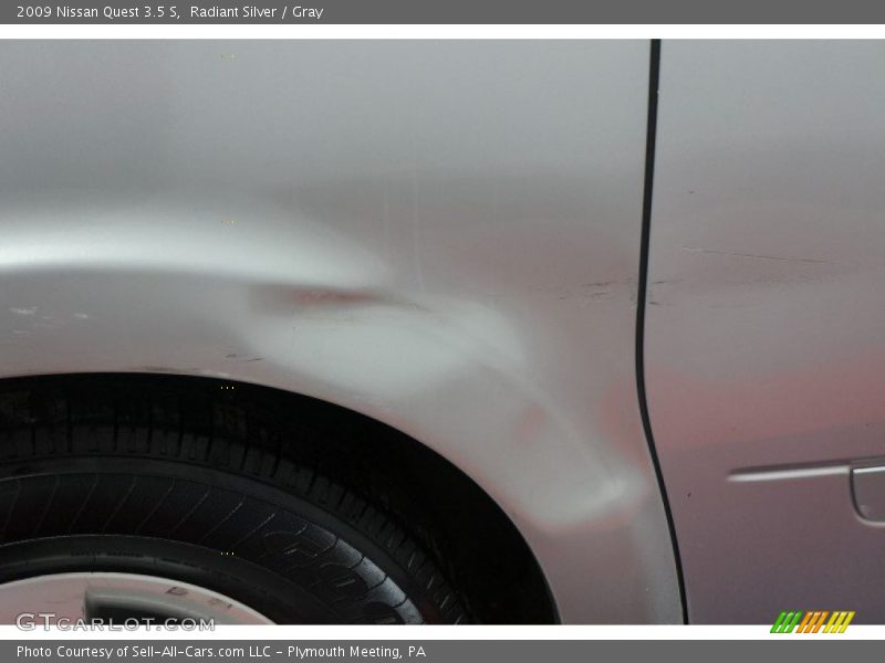 Radiant Silver / Gray 2009 Nissan Quest 3.5 S