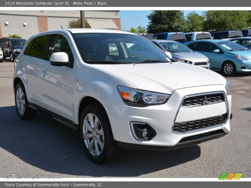 White Pearl / Black 2014 Mitsubishi Outlander Sport ES