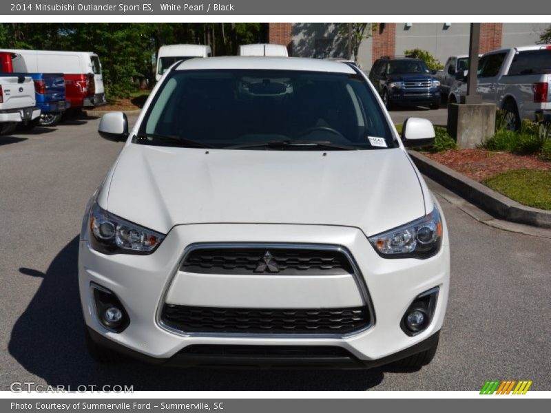 White Pearl / Black 2014 Mitsubishi Outlander Sport ES