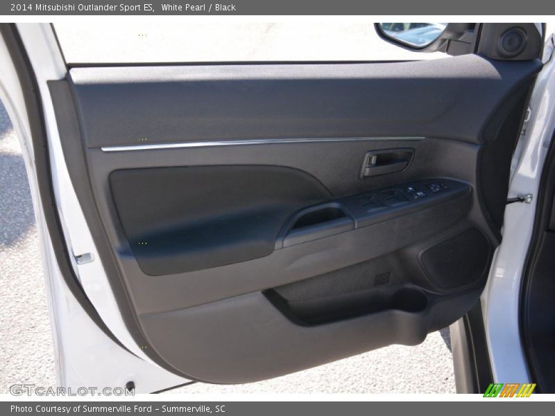 White Pearl / Black 2014 Mitsubishi Outlander Sport ES
