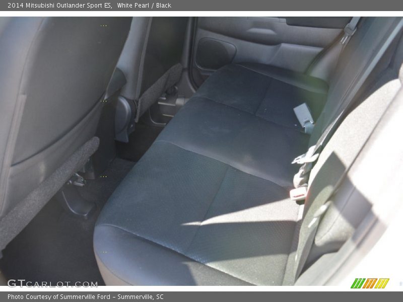 White Pearl / Black 2014 Mitsubishi Outlander Sport ES